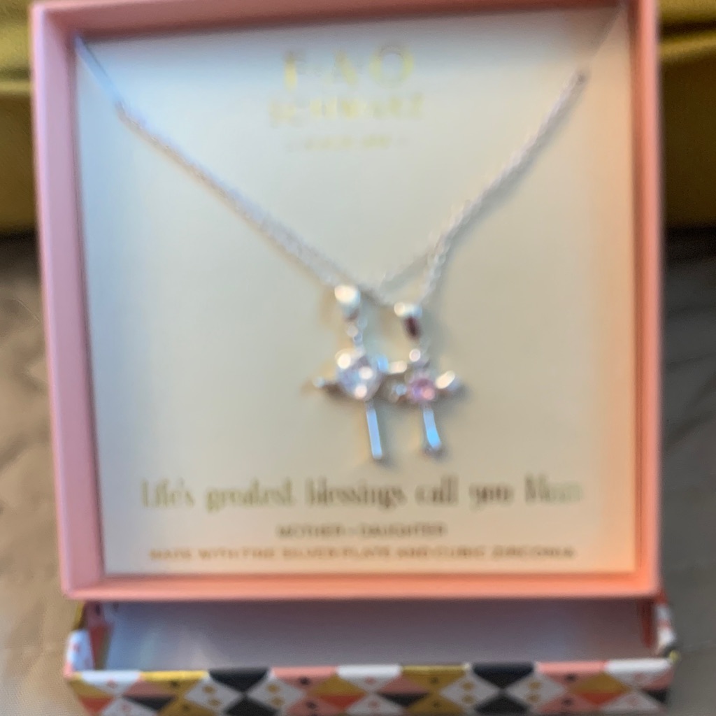 Fao Schwarz Silver And Pink Heart Necklace Set